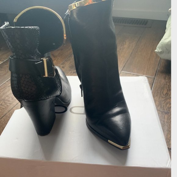 Black and Gold Aldo Booties, Yolanda-Style, Size 7.5 - Picture 9 of 13